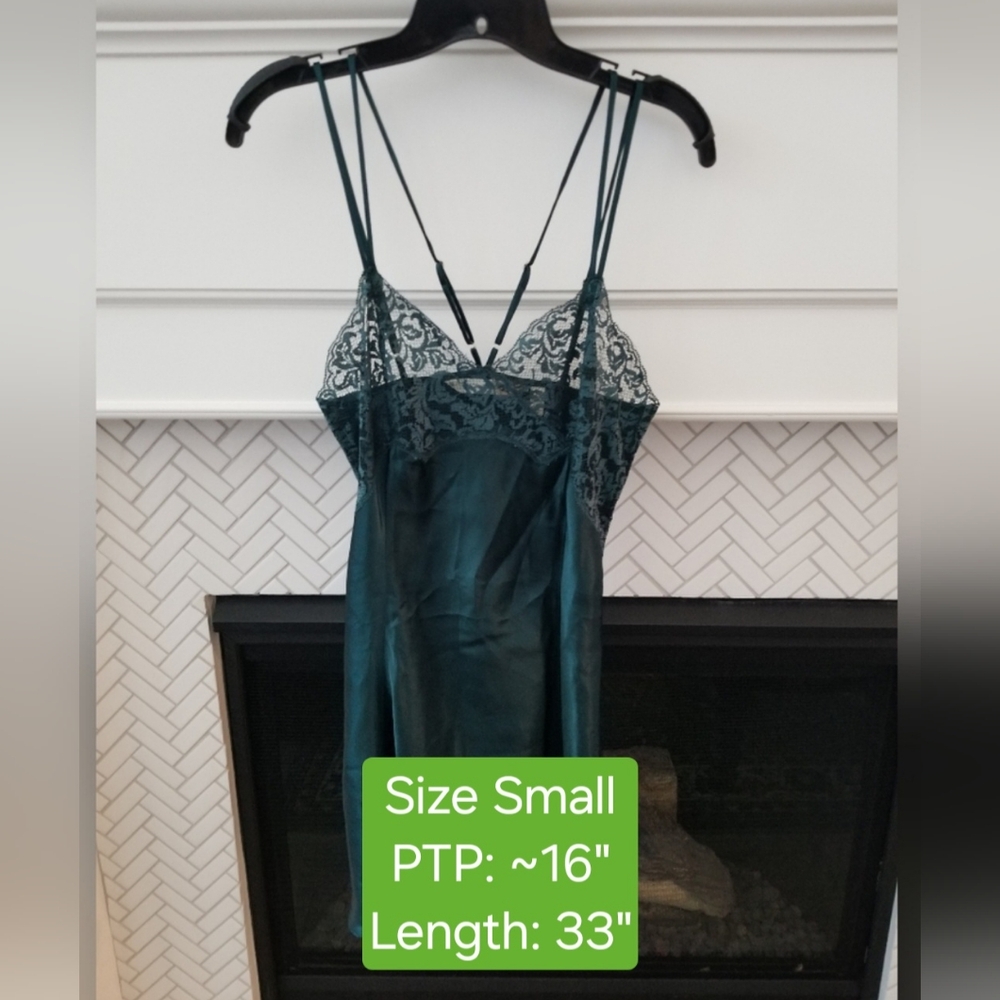 Victoria’s Secret Vintage 90s Lace Trim Satin Chemise, GUC, Size S